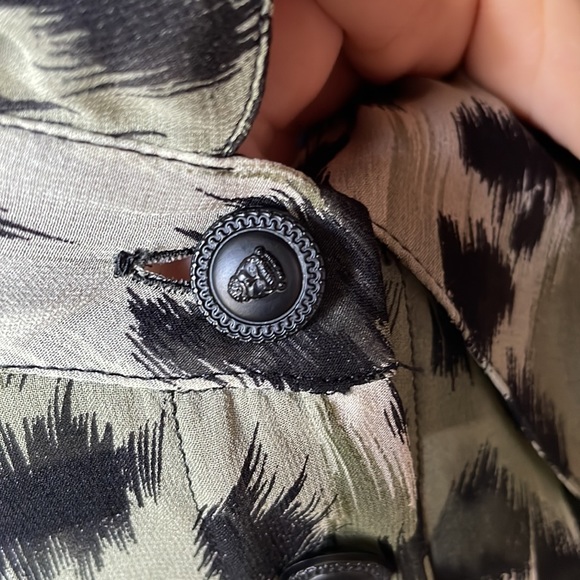 Rare Silk Sheer Versace Leopard print Zeus head button up shirt - Picture 14 of 16